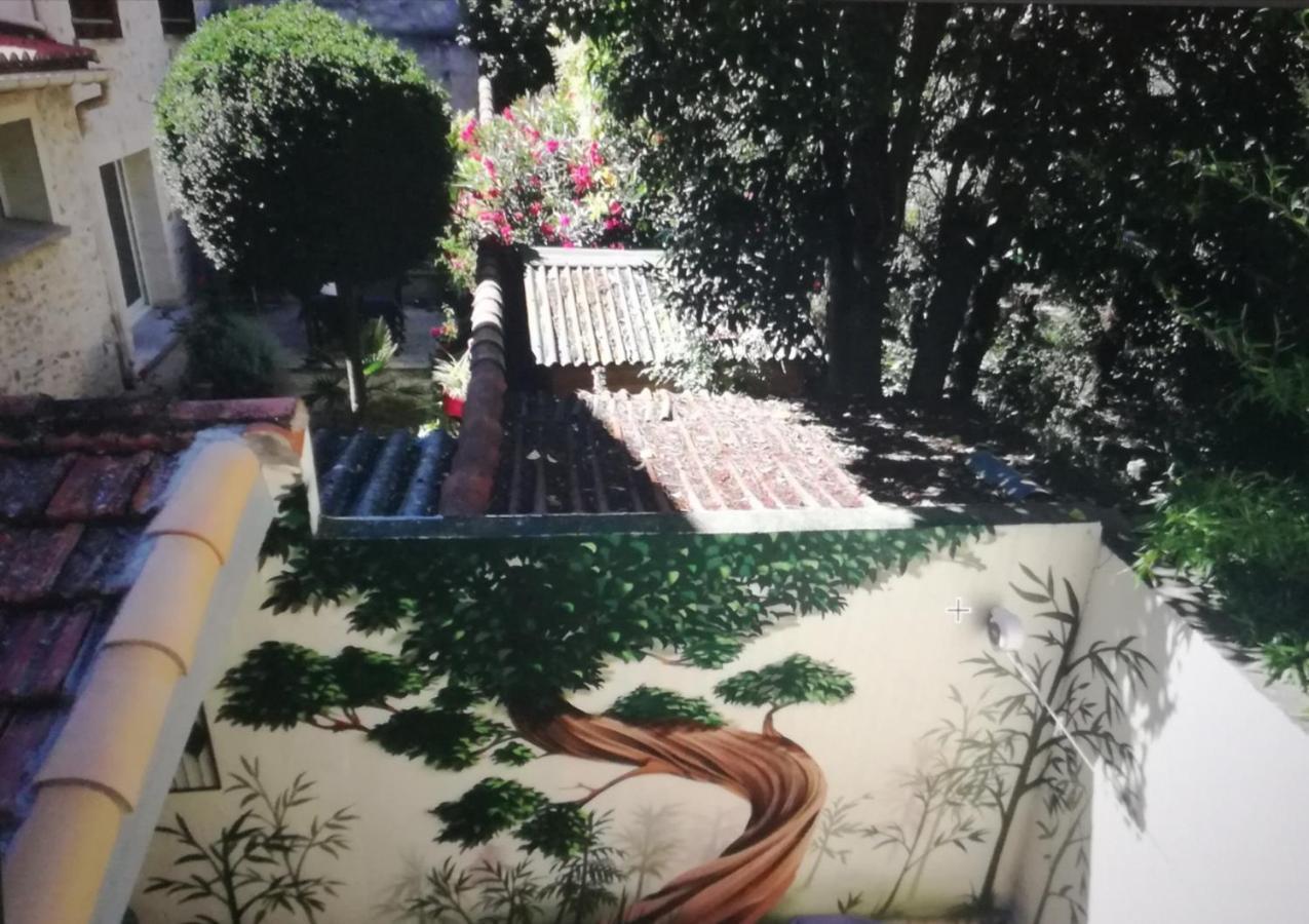 Suite Oisivete Avec Terrasse Vue Sur Patio Et Clim Montpellier Exterior photo