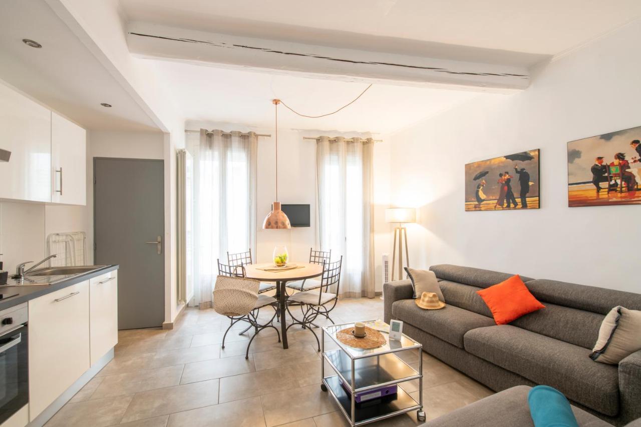 Suite Oisivete Avec Terrasse Vue Sur Patio Et Clim Montpellier Exterior photo